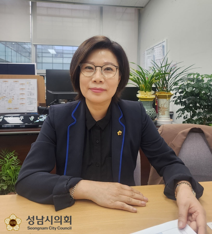 박주윤 성남시의원 880.jpg