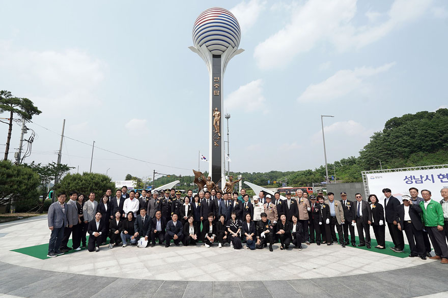 현충탑880-2.jpg
